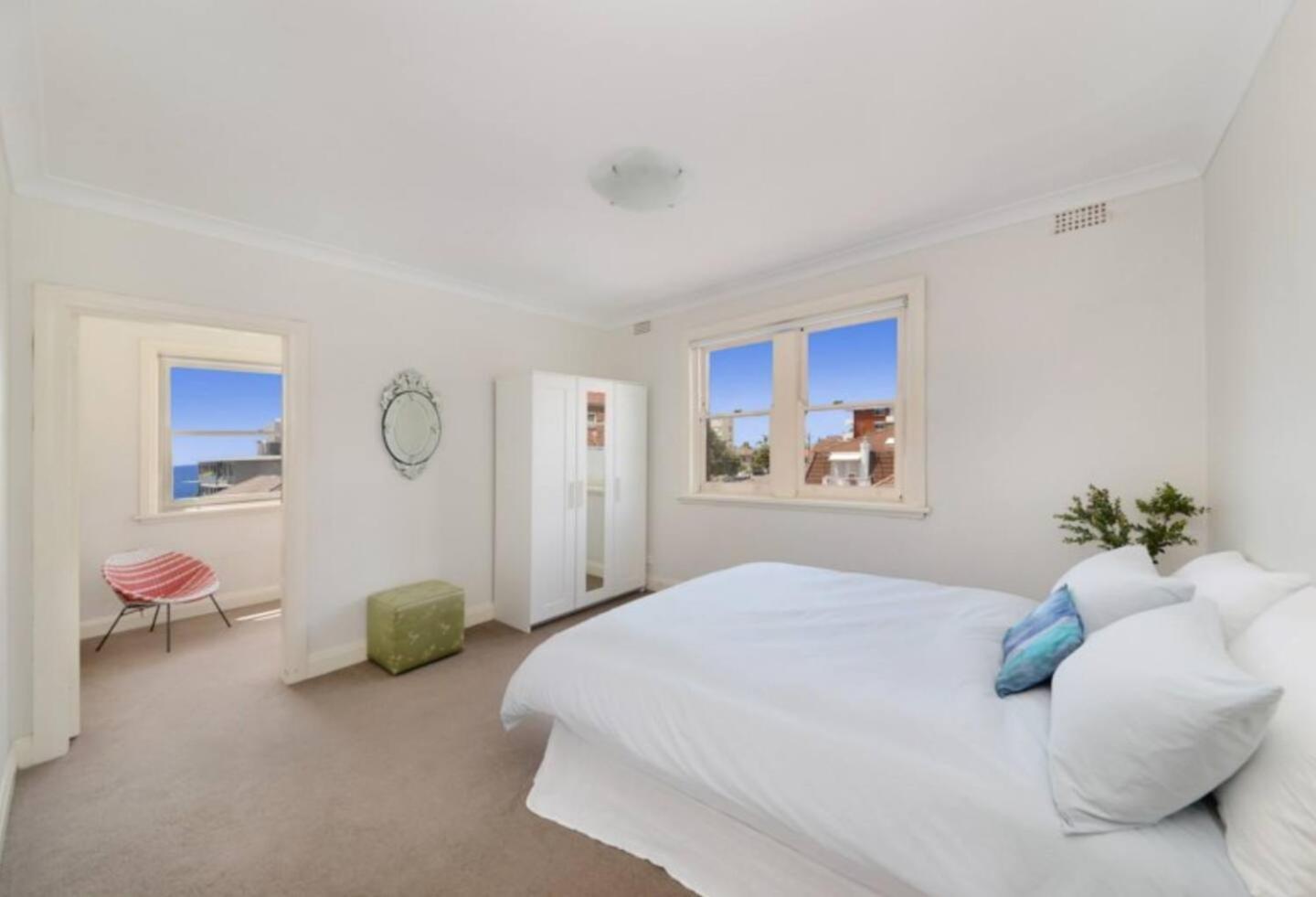 Ocean Views Light-filled Bondi * Sydney